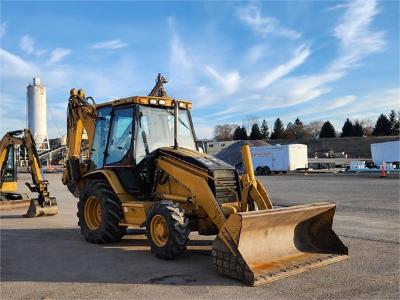 Cat 420d Backhoe 1