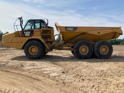 Cat Articulated Dump Truck 725c2 Min