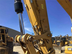 Excavator Bucket Hydraulic Cylinder 2