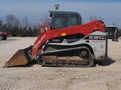 Takeuchi Tl12v2 Compact Track Loader
